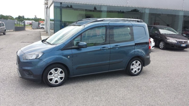 FORD Tourneo Courier