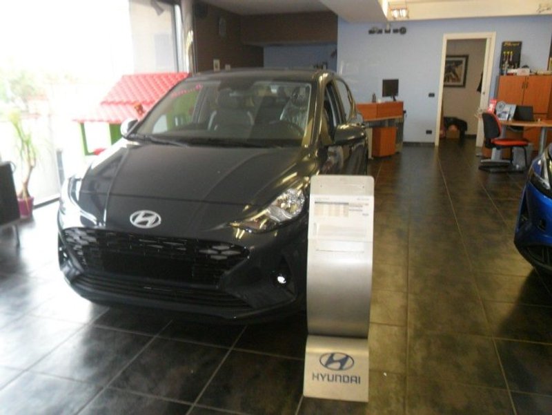 HYUNDAI I10