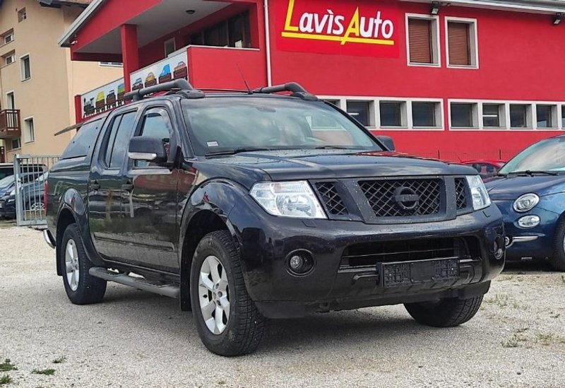 NISSAN Navara