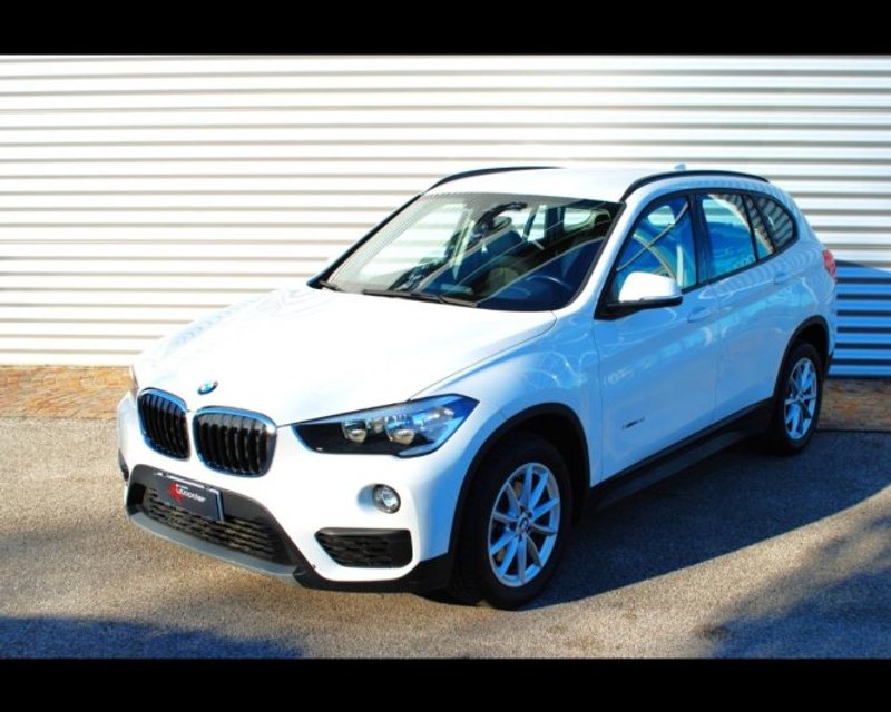 BMW X1 F48