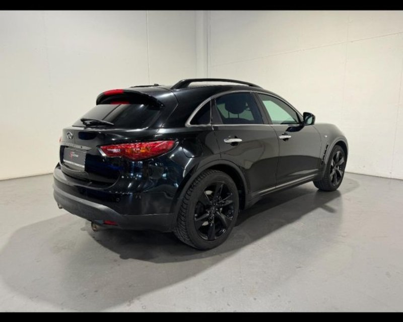 INFINITI QX70