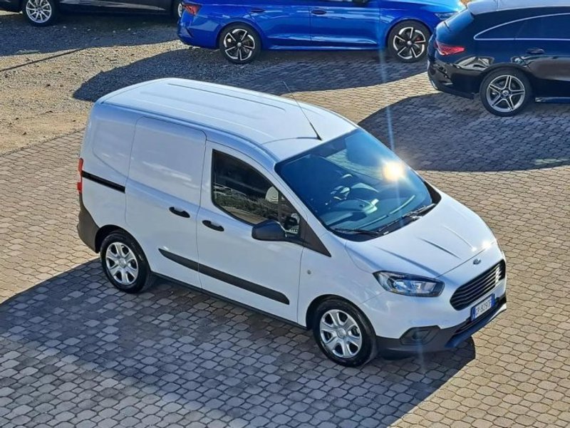 FORD Transit Courier